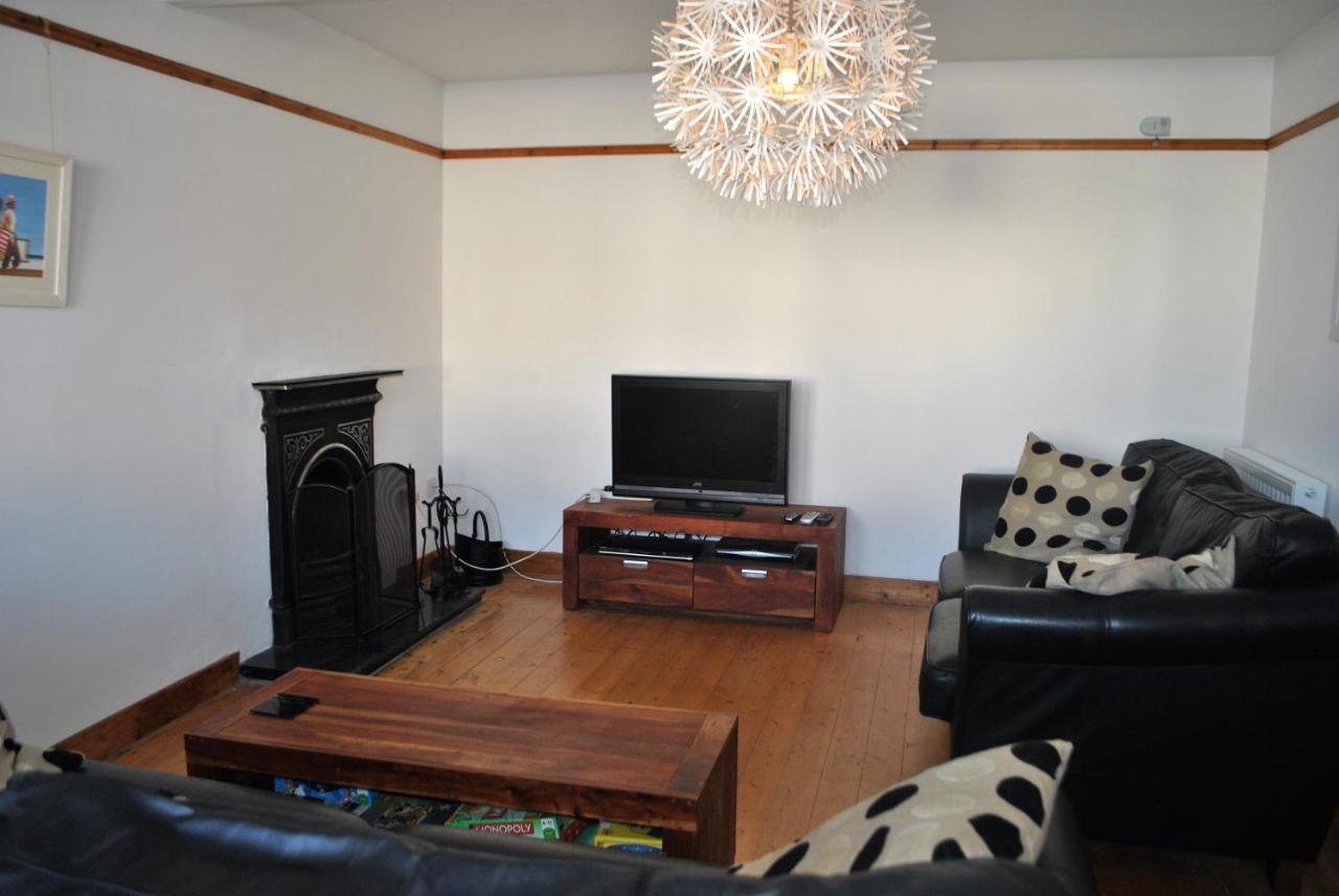 Sand And Sea Cottage- Lovely Family Home 克雷尔 外观 照片